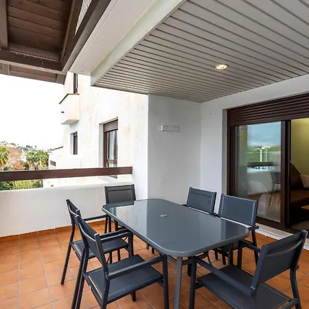 Global Oasis Apartment